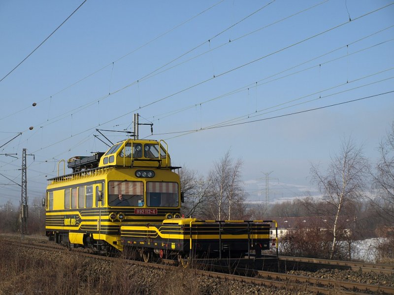 892 112-4